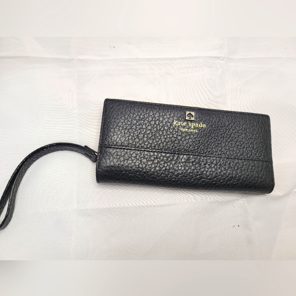 NWOT Kate spade wallet wristlet pebbled leather